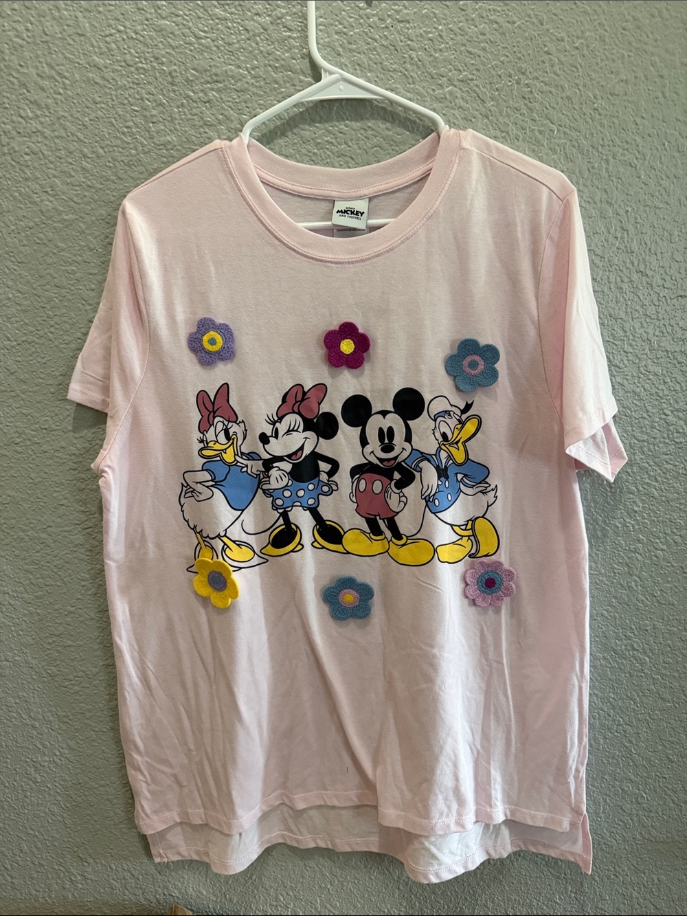 Disney Pink Graphic Tee with Mickey, Minnie, Donald & Daisy size XL